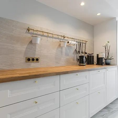 St George Apartment *